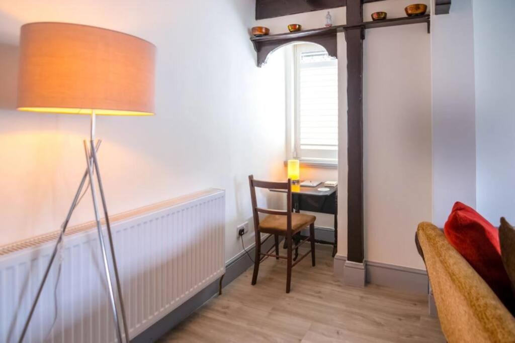 Staines-upon-Thames A Bright And Spacious Gem מראה חיצוני תמונה